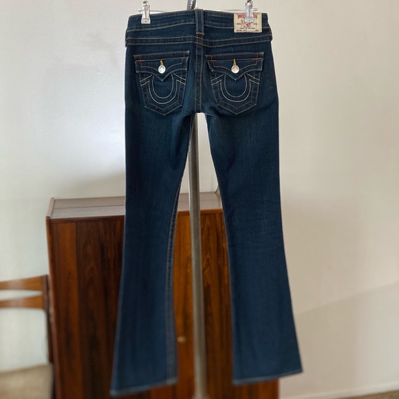 TRUE RELIGION | Tony Low Rise Flare Jeans - Picture 3 of 10